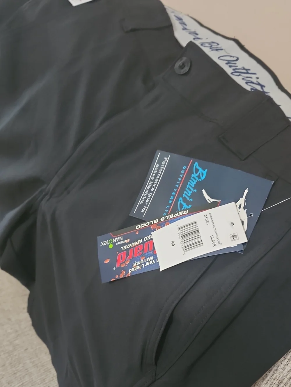 Black Men's Cargo Shorts with Utility Pockets
